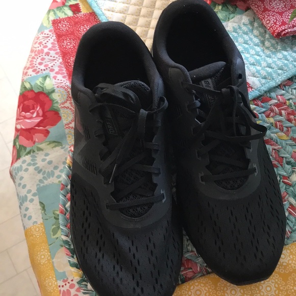 mens size 13 wide sneakers